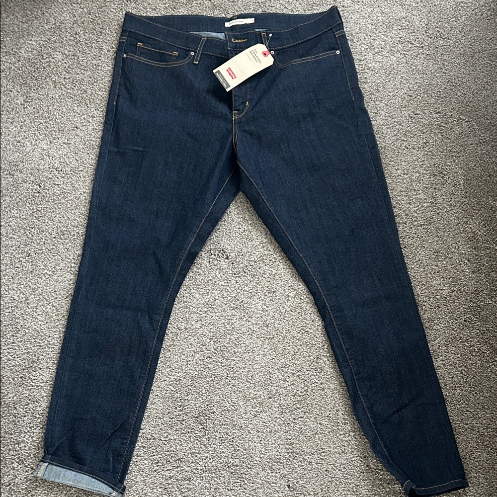Levis Dark Wash Skinny Jeans - Indigo Blue